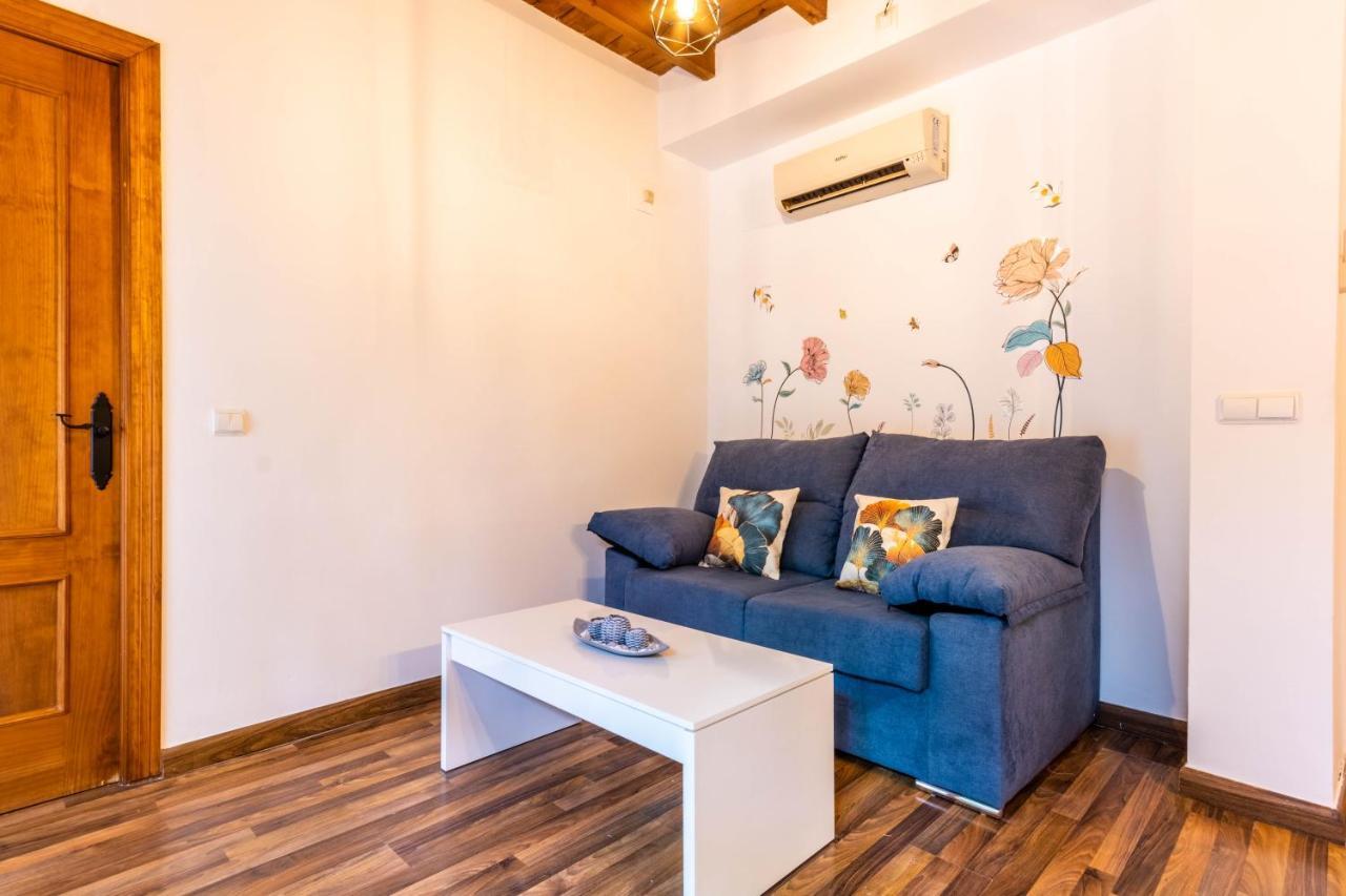 Apartamento Patio Andaluz En Sevilla Экстерьер фото
