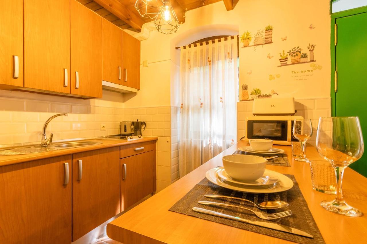 Apartamento Patio Andaluz En Sevilla Экстерьер фото