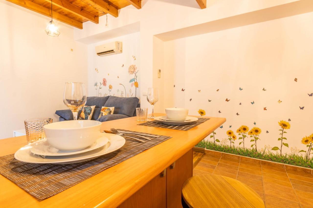 Apartamento Patio Andaluz En Sevilla Экстерьер фото